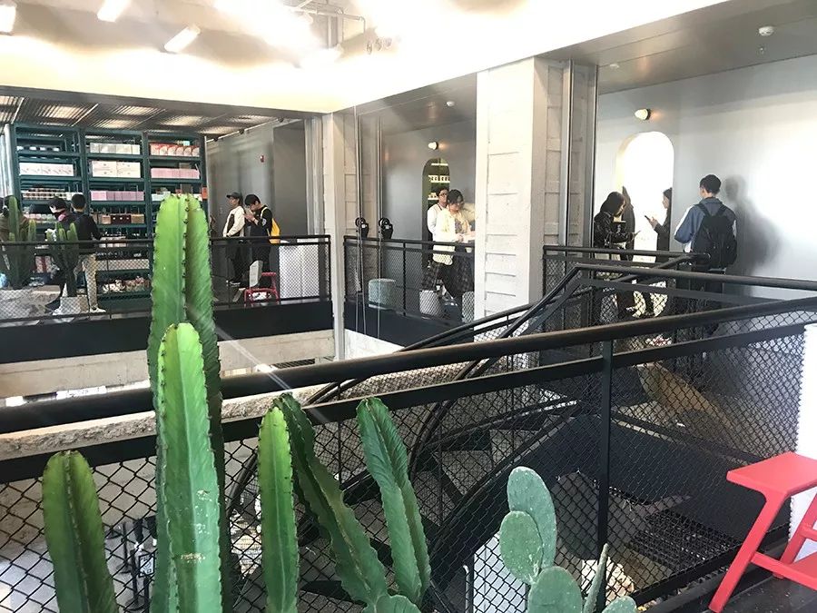 这可能是最适合直男逛的美妆店：走进HARMAY的我，看到了什么？