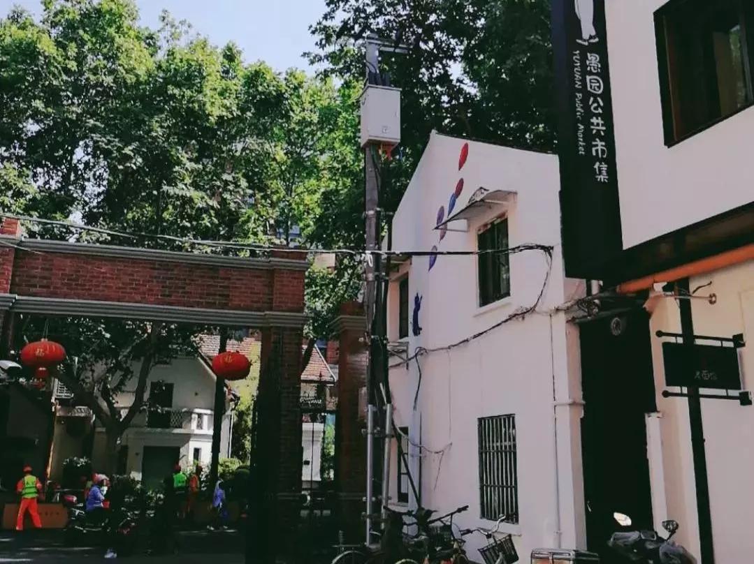 不输宜家的“菜市场”！魔都这些“土味”逛街地，敢说你都走过？