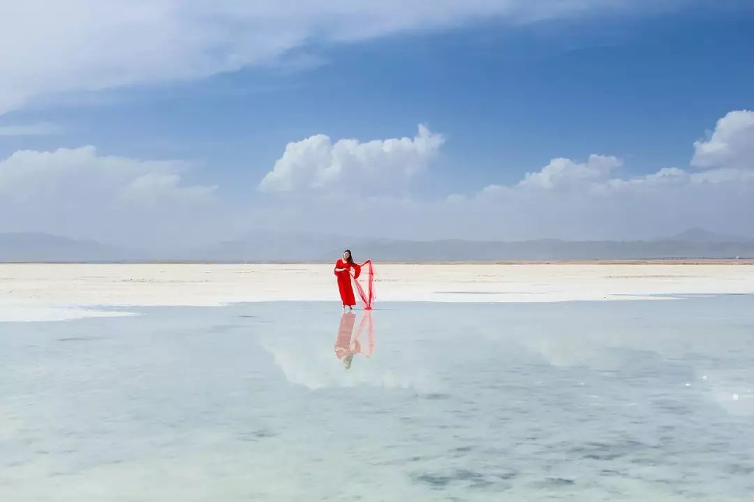 好想一起在这个古镇共度余生,我想和你去大草原的湖边是什么歌