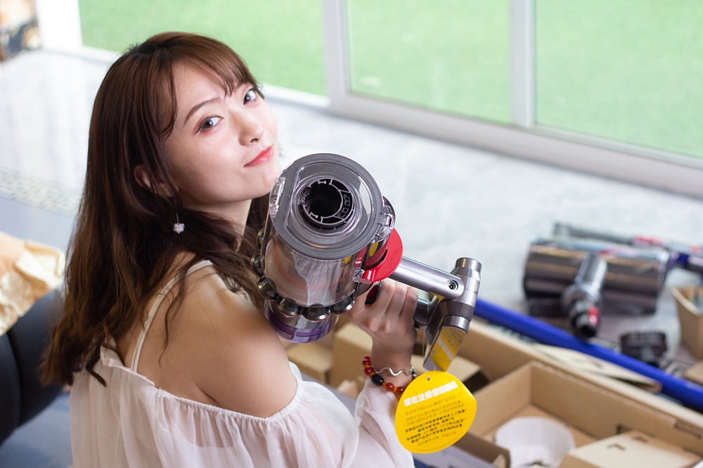 戴森v11吸尘器能吸多大颗粒,原装戴森v11吸尘器吸头介绍