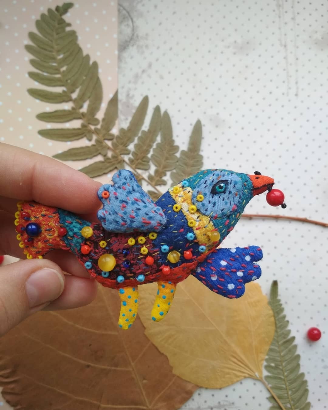 国外艺术家的布艺玩偶作品，非常有创意和想象力