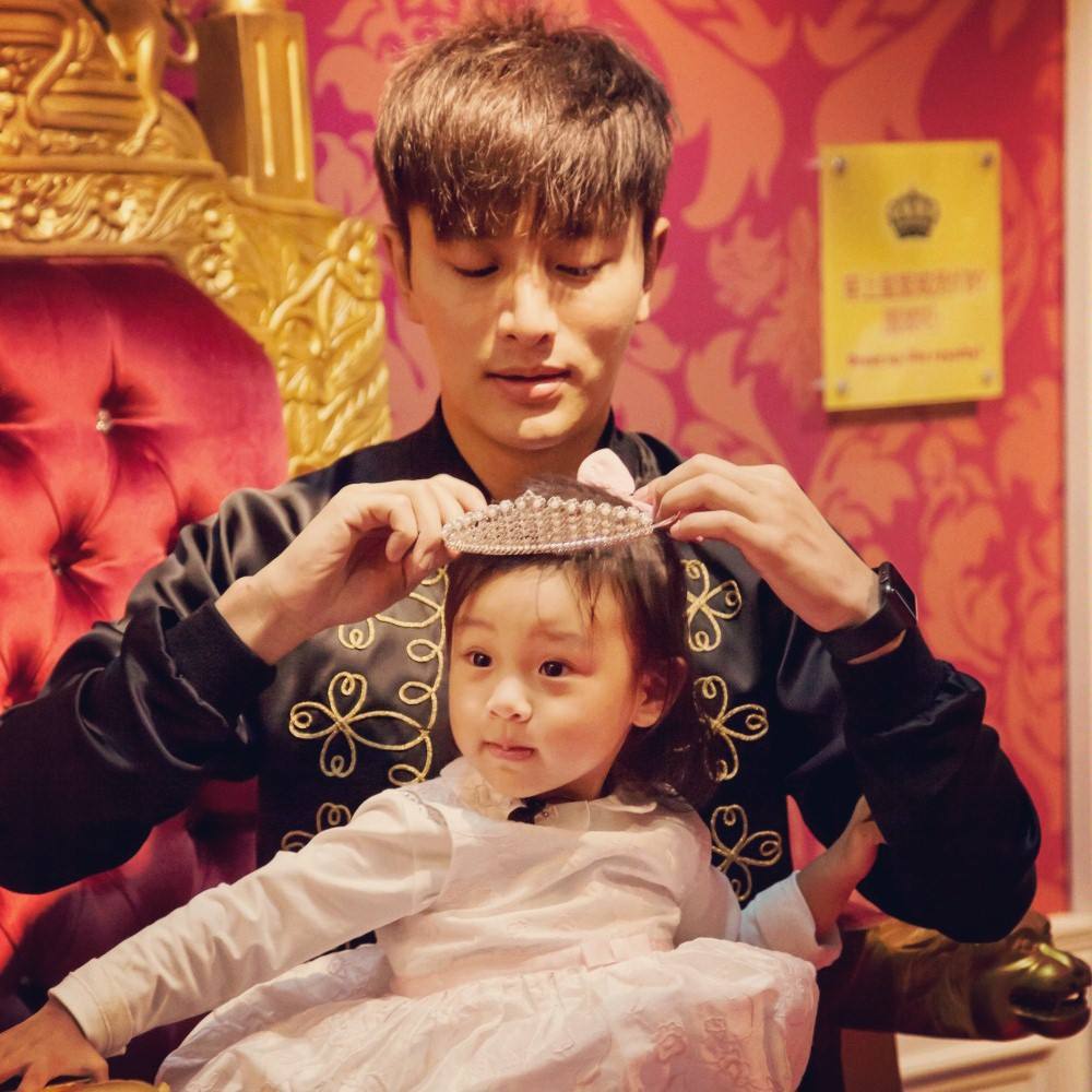 曾被嘲笑最丑星二代,当年被骂最丑的星二代