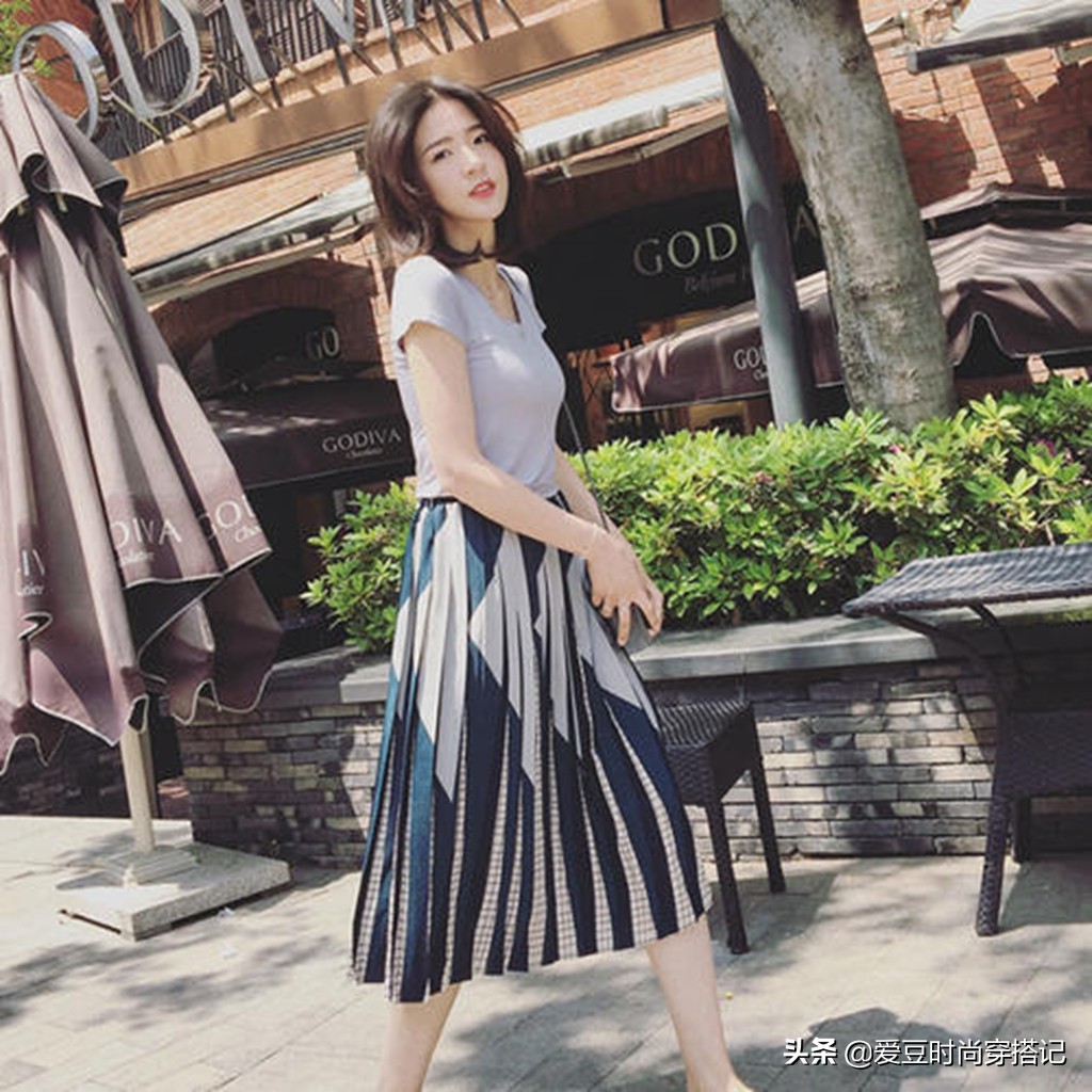 夏天穿什么鞋子最舒服好看不累脚,有什么夏天穿的鞋子好看又帅推荐