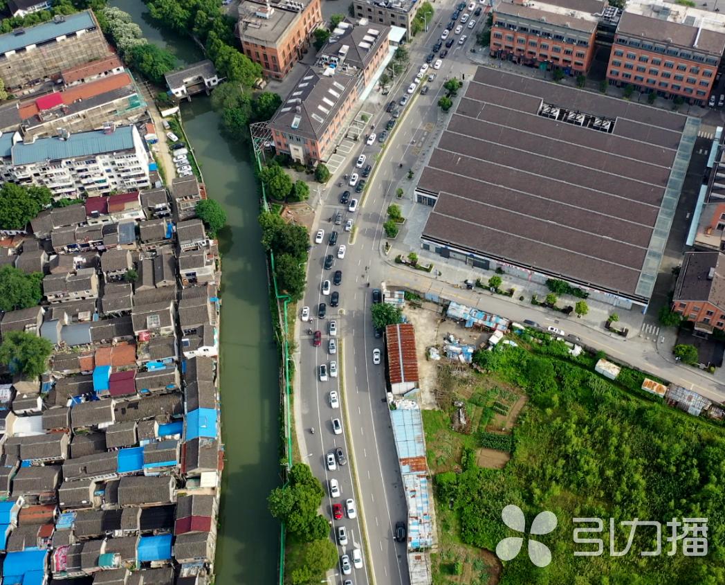 苏纶路拟设置“潮汐车道”缓解市实小上下学交通压力