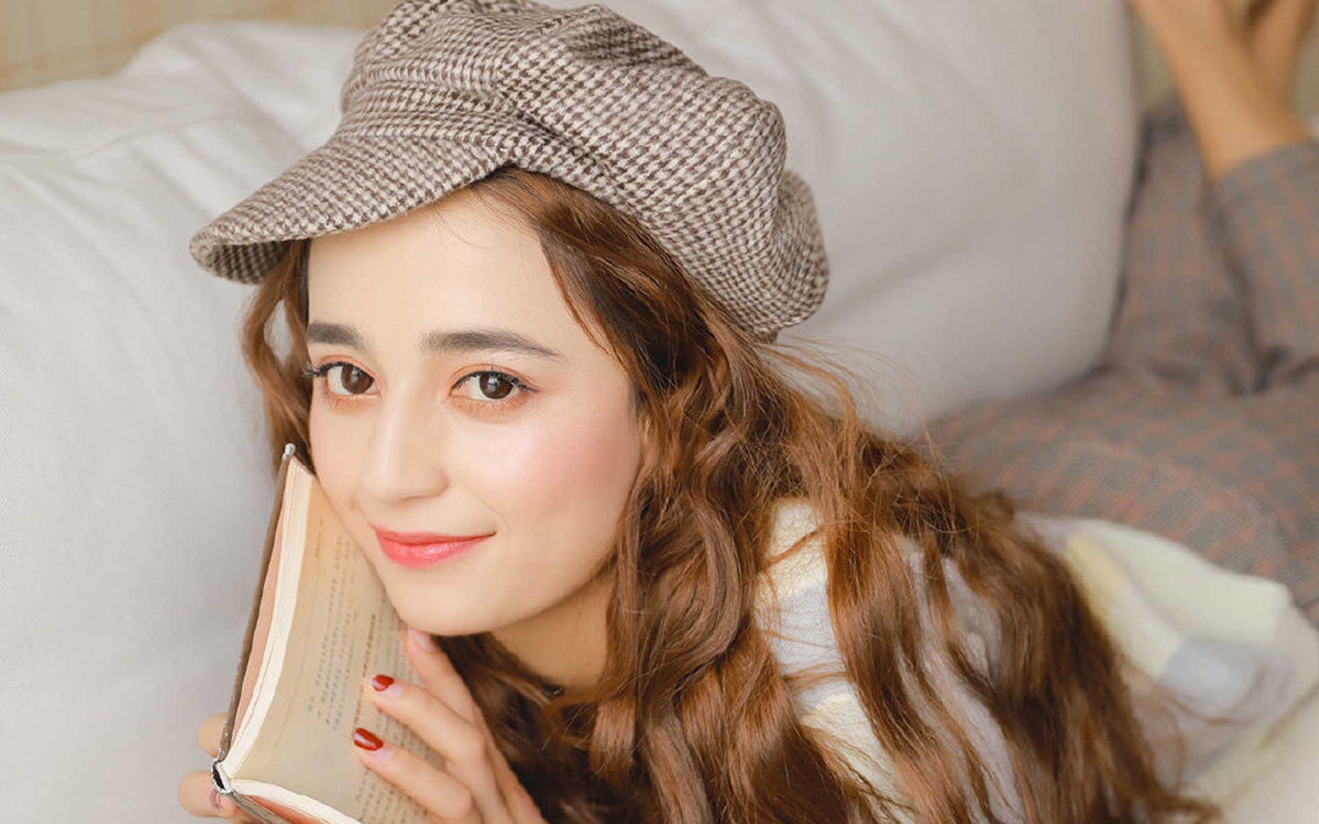 遇到情敌你该怎么做,12星座遇到情敌时