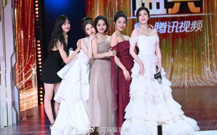 热巴杨幂刘亦菲同台,杨幂热巴刘亦菲高圆圆