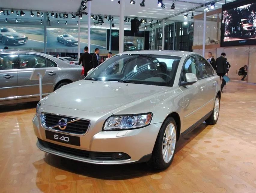 坦克300全新版本抢购,赛博坦克300回头率