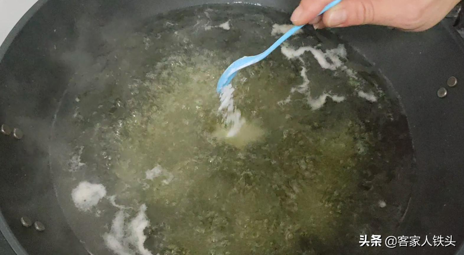 客家腌制酸菜的做法大全,客家酸菜炒猪肚不焯水的做法