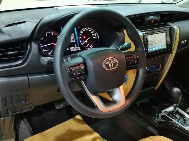 2019款全新丰田奔跑者,小霸道丰田奔跑者