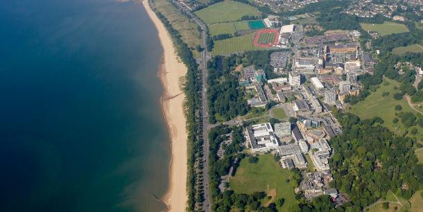 英国经典大学,英国的斯旺西大学排名