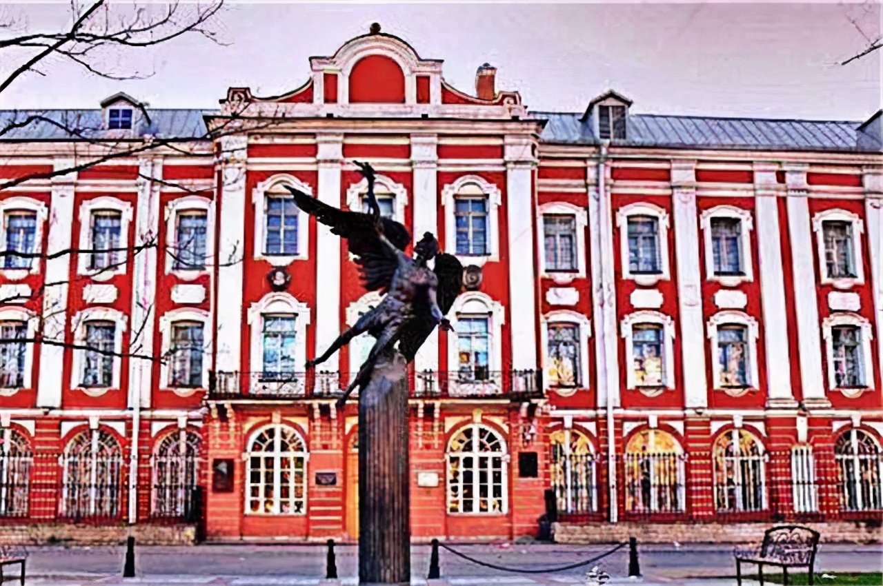 从克格勃特工到俄罗斯偶像,从特工到总统普京的克格勃情结