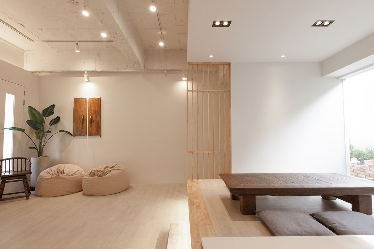 要是有条件，我家也要改一个地台，赤足行走，席地而坐，慵懒舒适