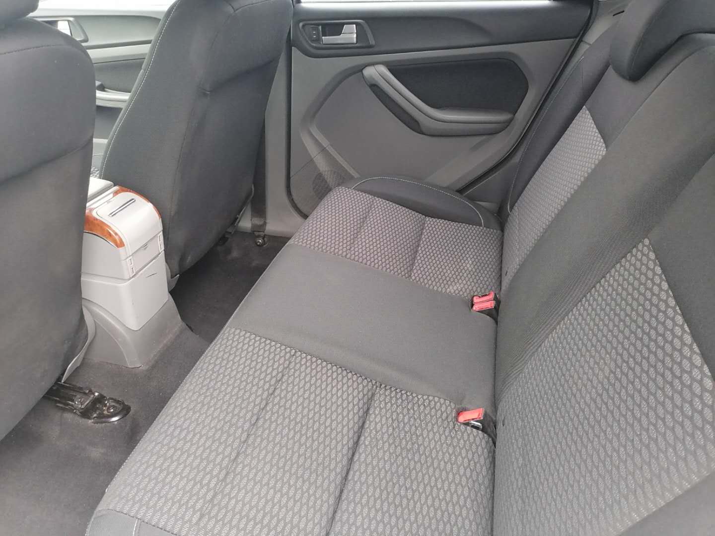 经典福克斯两厢爆改,胖哥试车20款福克斯