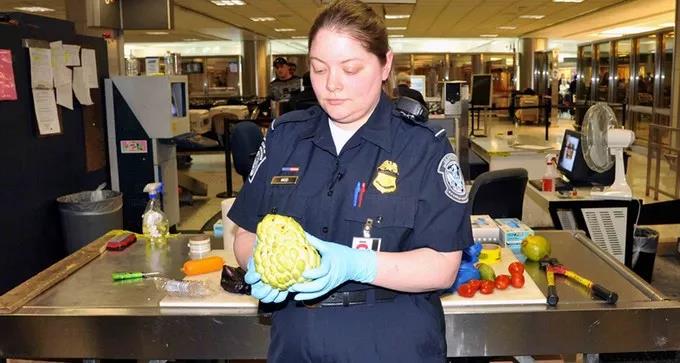 美国留学生被撤回后怎么样,美国留学生海关入境被遣返