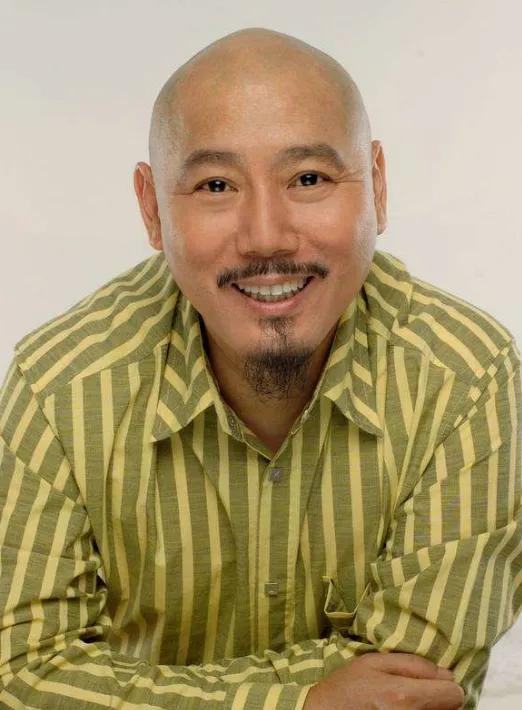 李诚儒高光时刻身价,年轻时期的李诚儒