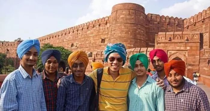 印度人为何要包头巾,为什么印度人都用头巾包住