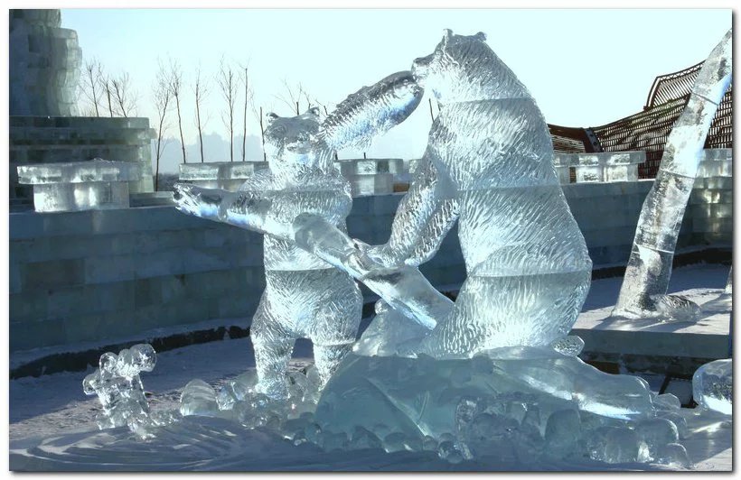 哈尔滨冰灯游玩攻略,哈尔滨冰灯梦幻之行