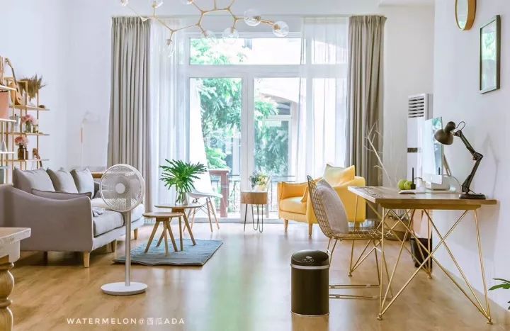 *窥偷**了22位朋友的客厅,我发现小户型变大,大户型变豪的神仙操作