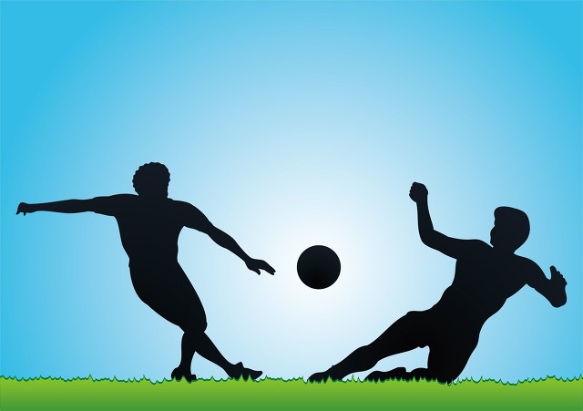 足球比赛暴力行为怎么规定,足球比赛中哪些行为会被罚红牌