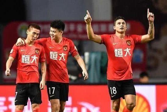 卡帅韦世豪进球集锦,广州队公布新赛季名单韦世豪领衔