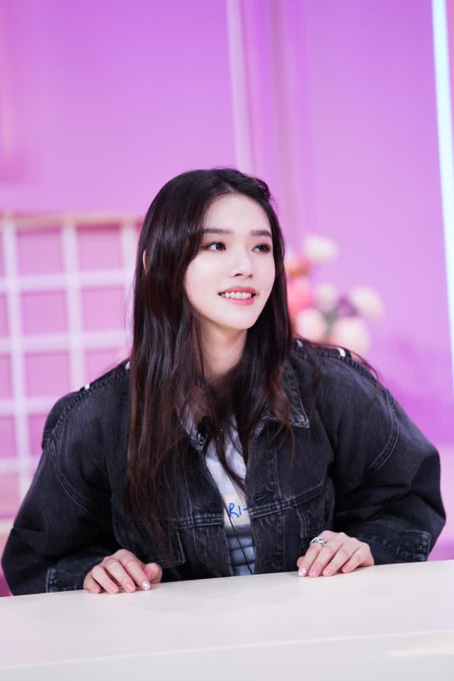 林允从普通到艺人,星女郎林允怎么选出来的