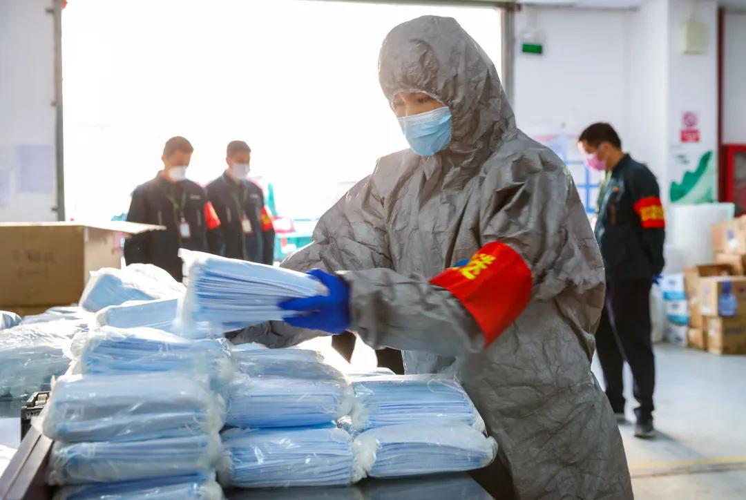 惠及30余万员工！龙华区百万助企复工复产口罩申领完毕