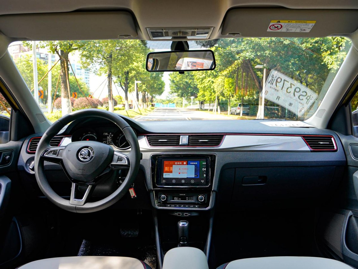 斯柯达昕动两厢车自动挡16年油耗,斯柯达昕锐车手动1.6试驾