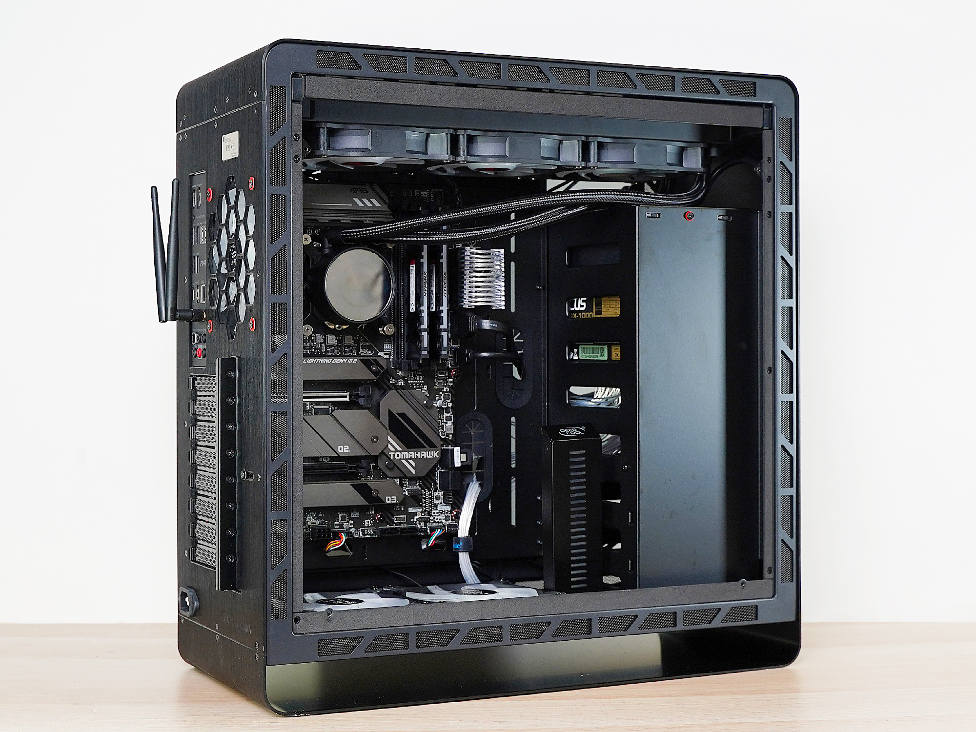 黑硬的外壳，粉嫩的内芯，全能型PC畅玩《永劫无间》的江湖世界