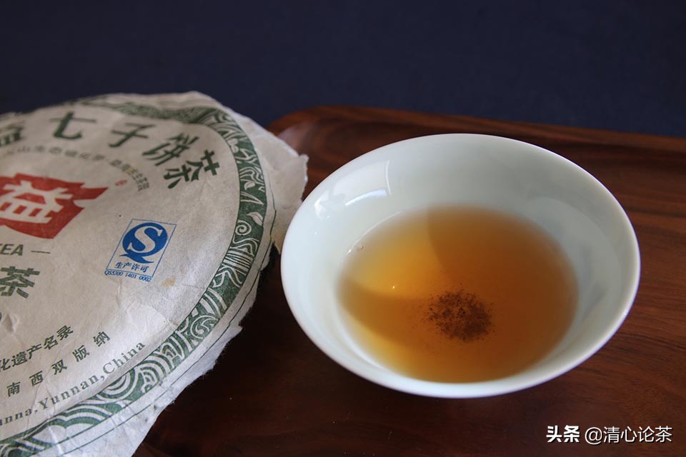 大益75422001批次150克,大益75421901和1902批次对比