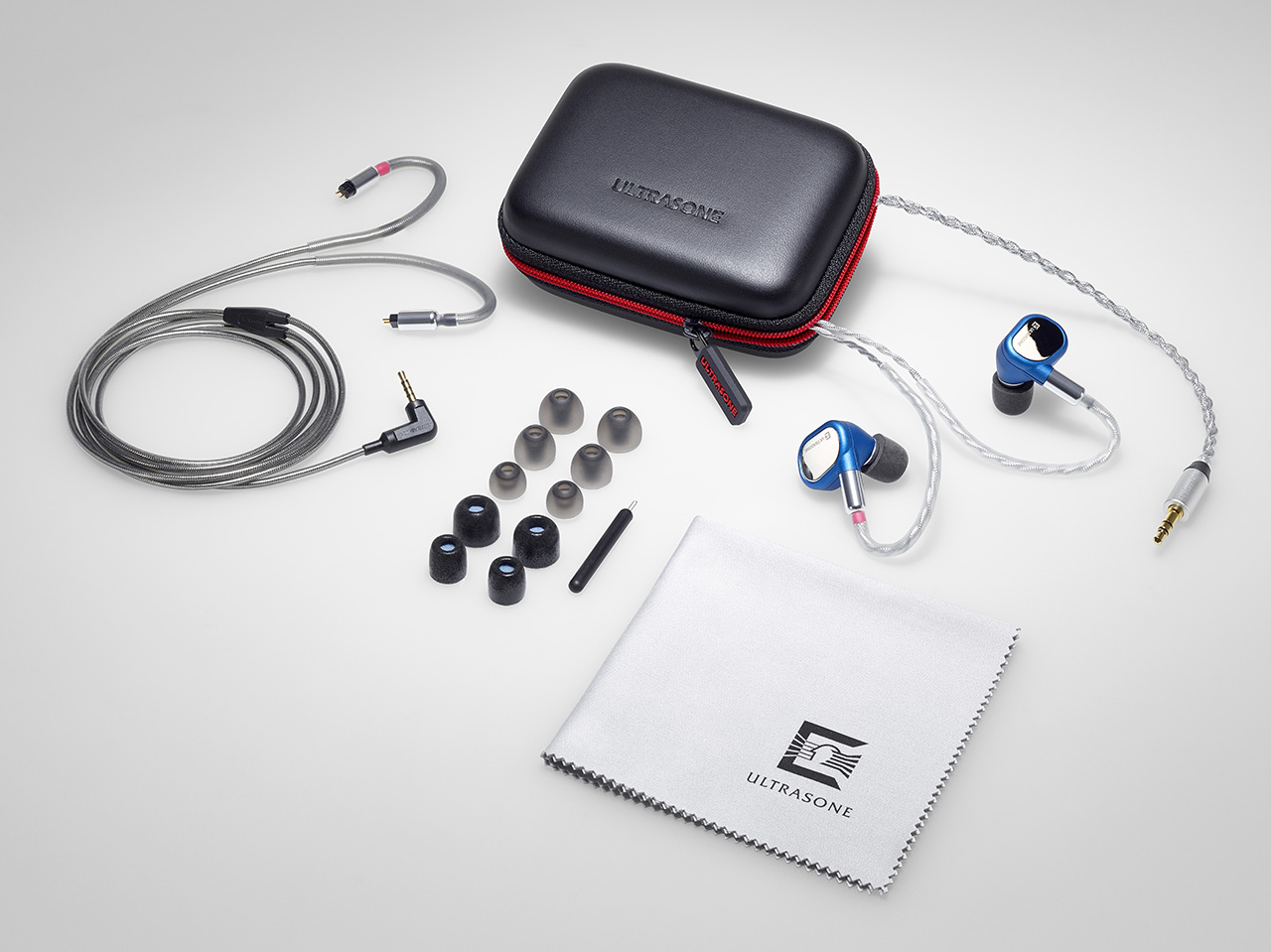 德奥最后的动人声音！极致用三万元打造的蓝宝石耳塞