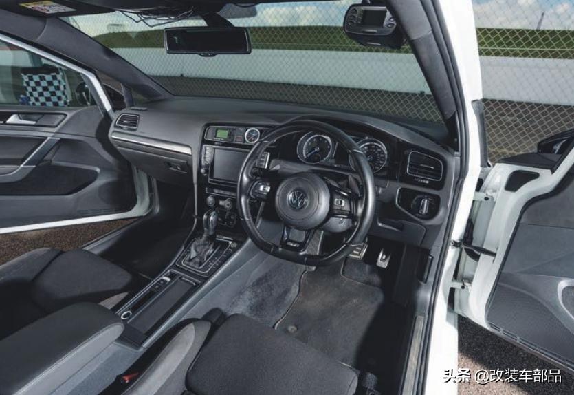 为赛道而生的洪水猛兽640匹高尔夫7R