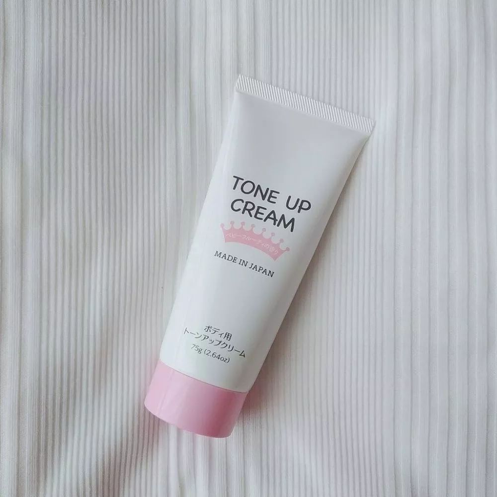 日本资生堂粉底霜奶油肌,日本人气女生排行榜