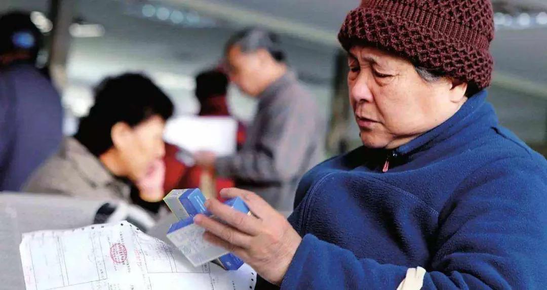 24小时自助无人售药机,医院24小时自动售药机