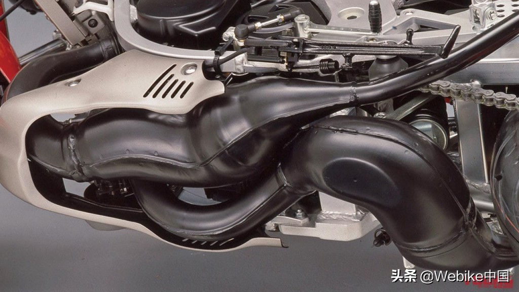 二冲程街车摩托车视频,雅马哈二冲程街车