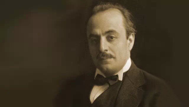 纪伯伦《先知》：爱不是占有，也不是被占有，爱只能在爱中满足