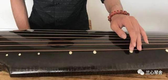 古琴入门每日必练指法,古琴入门教学挑和勾指法