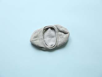 出门怎么收纳脏内衣袜子,每天脱下的袜子怎么收纳