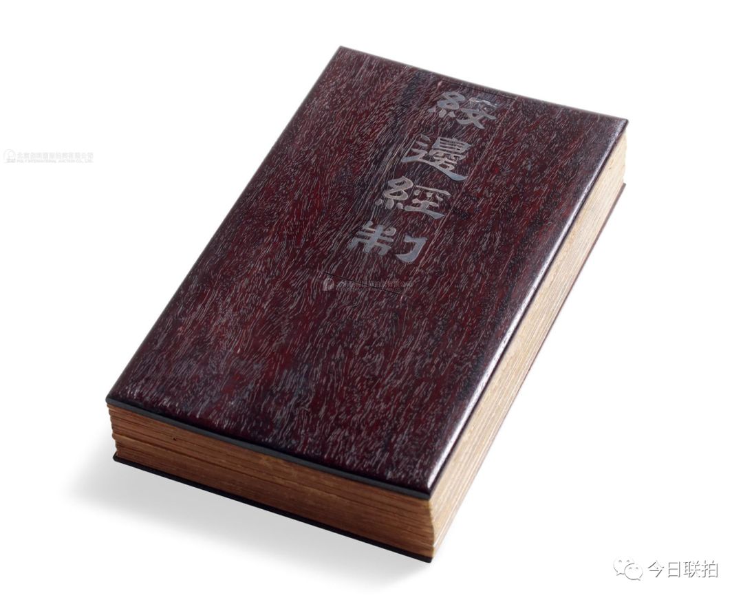 顶级官窑粉青釉,粉青釉镂空瓷器内部图片大全