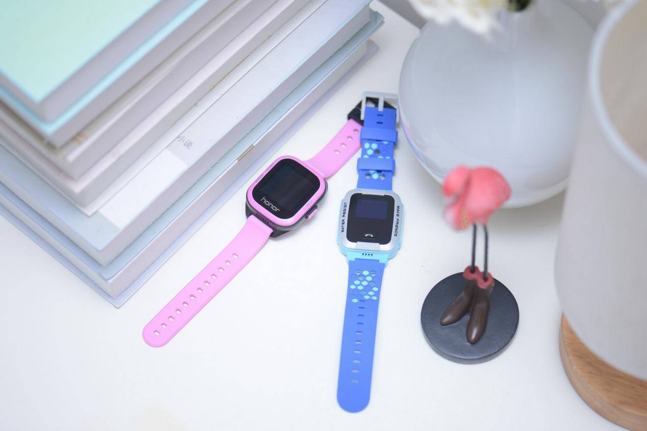 荣耀儿童手表2和小天才q2哪个好用,荣耀小k2儿童手表是全网通的吗