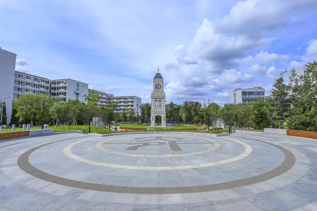 辽宁省高校(三十二)大连外国语大学