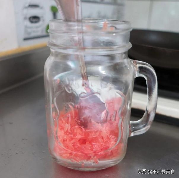 葡萄柚气泡饮，入口有炸裂感，感觉劲爆