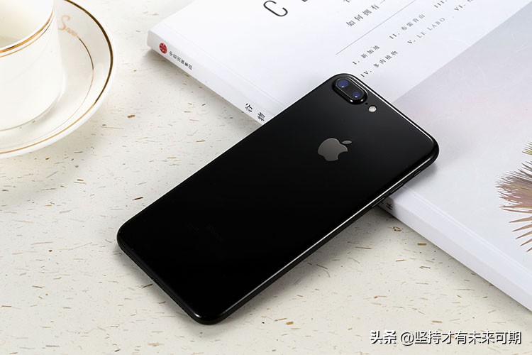 致青春感谢相伴,感谢你陪我走过青春最美的时光