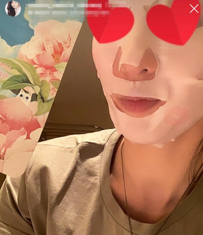 张柏芝主动为范冰冰做宣传！晒照敷其品牌面膜，好友关系暗藏17年