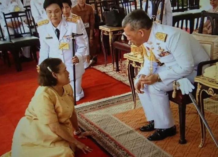 泰国王室是不是全世界最富的,泰国王室贵族等级