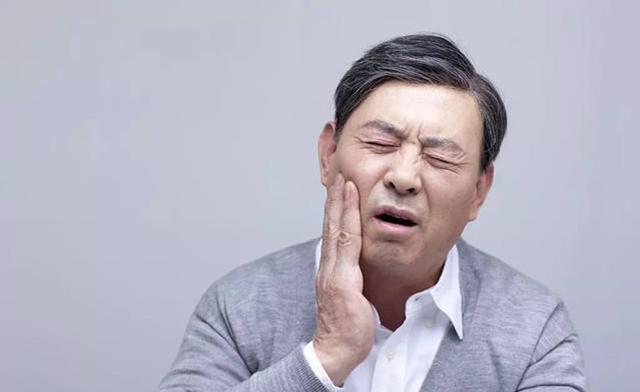 有一种痛，叫口腔溃疡，补充维生素C不顶用，得用这几种药物