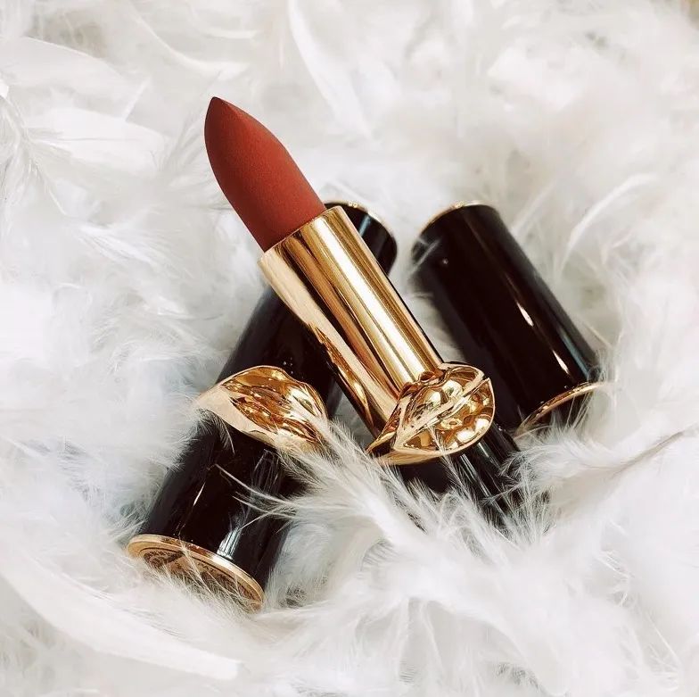 被美妆博主推荐的口红,美妆博主推荐的彩妆套装是真的吗