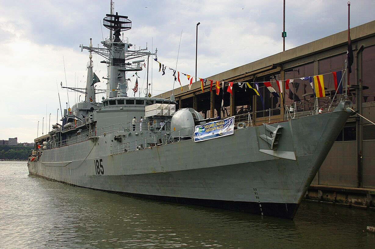 撑起祖国领海安全的擎天巨伞——中国舰空导弹发展史