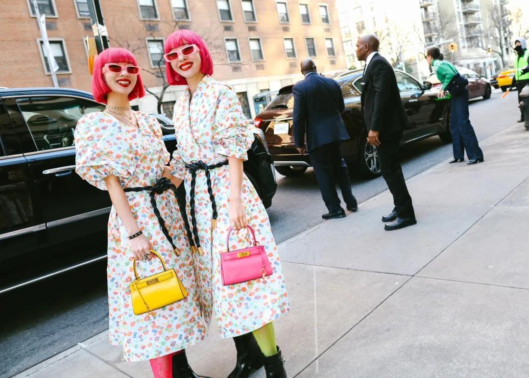 矮个子穿娃娃裙,穿娃娃裙适合扎的发型