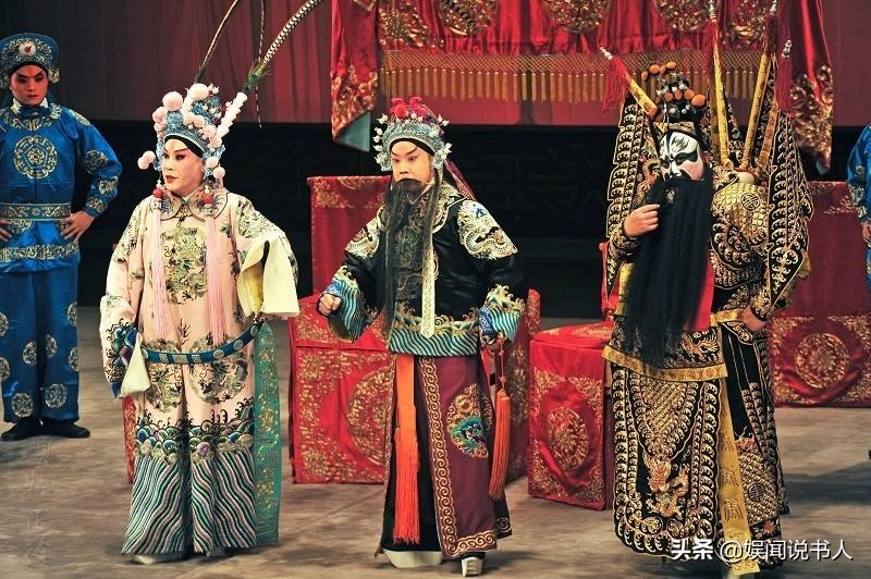 无天和黑子,无天黑子回家