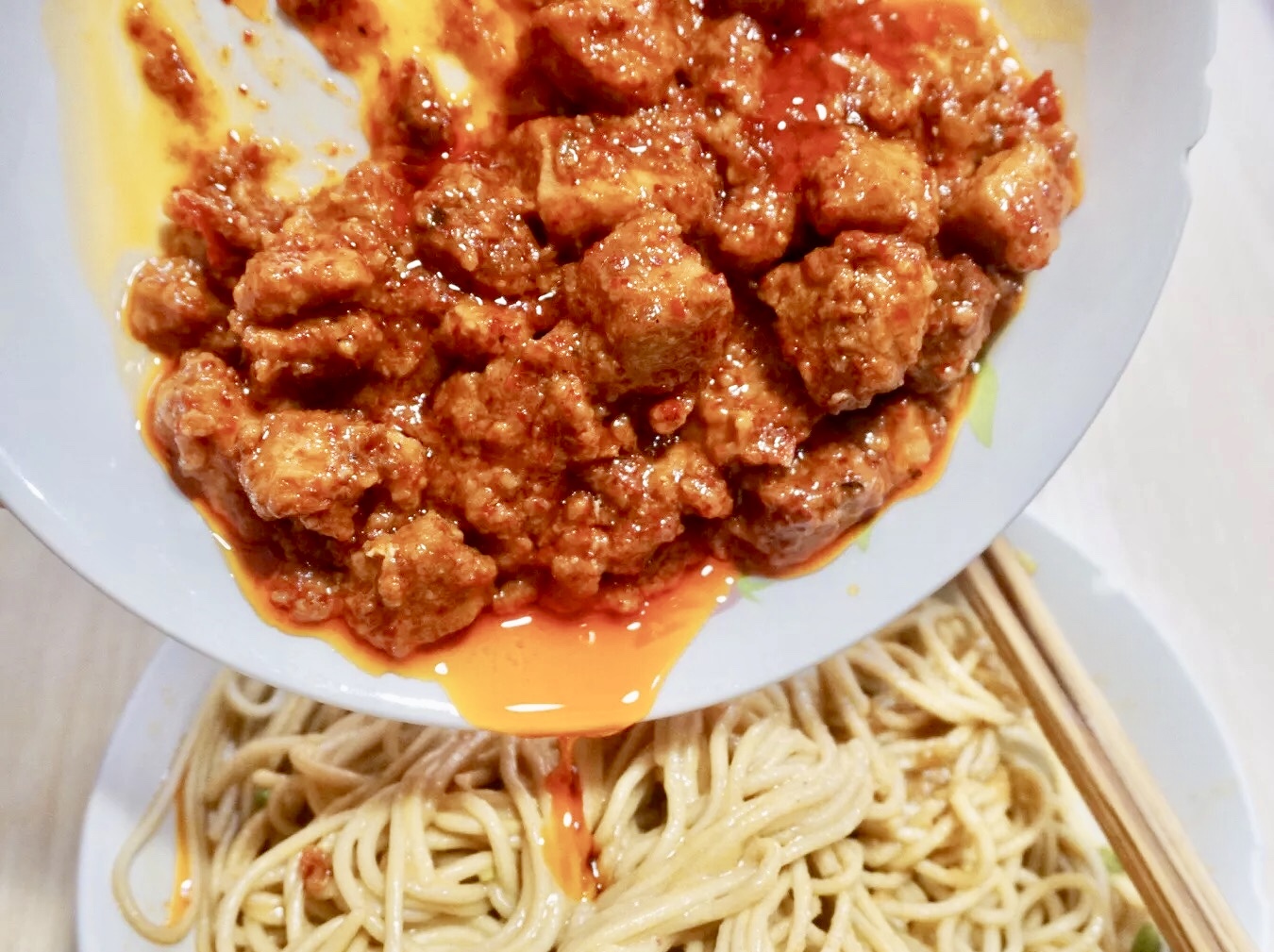 老上海辣肉糜面做法,上海辣肉面正宗做法